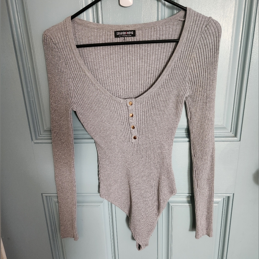 Gray Ribbed Long Sleeve Bodysuit